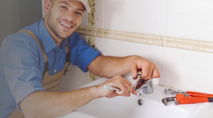 Professional bathroom faucet installation in Farmington, IA